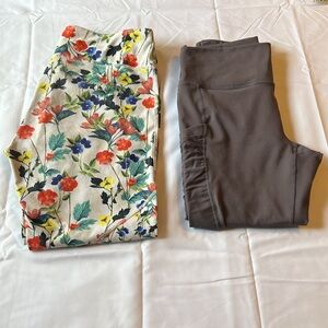 2 Fabletics Zone High Waisted Capri Leggings & PowerHold Stash Pockets Mesh Side